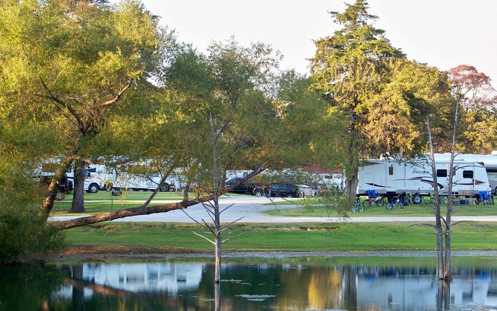 Wide shot of RV resort in Canton, TX