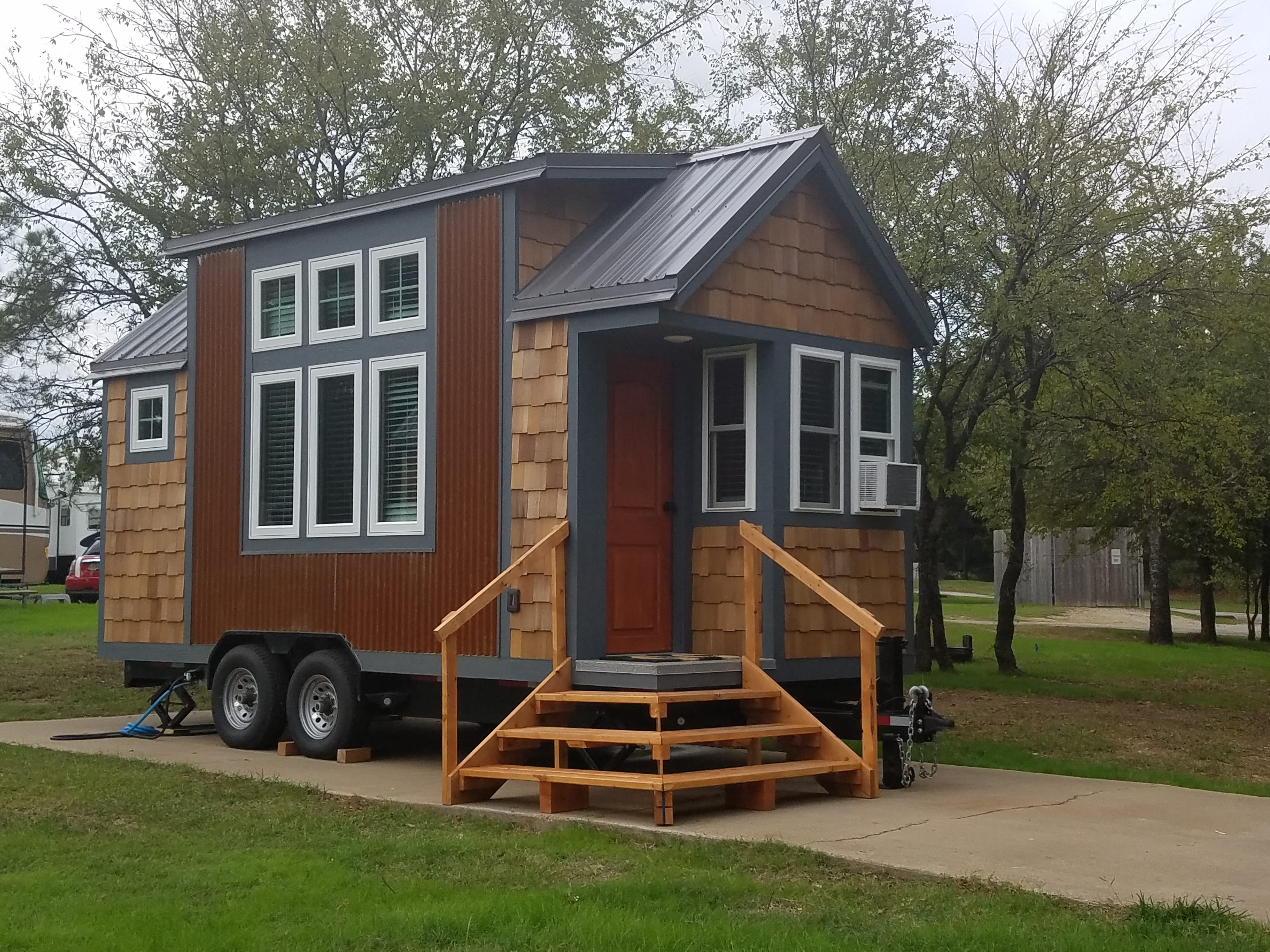 Tiny  Houses  in Texas RV PARK CANTON TX CABIN RENTALS 